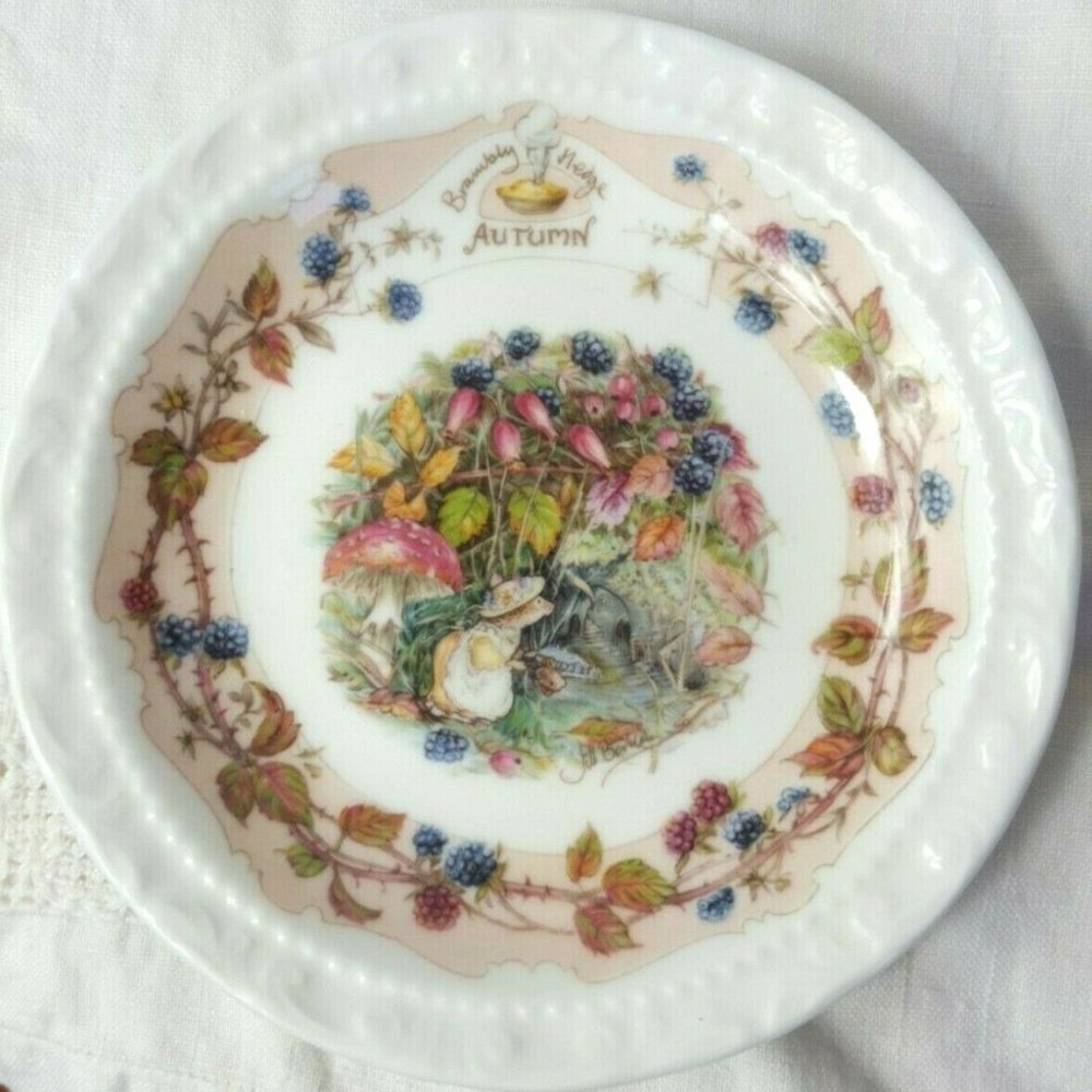 Royal Doulton Brambly Hedge AUTUMN 4 in PLATE Unusual Size EUC
